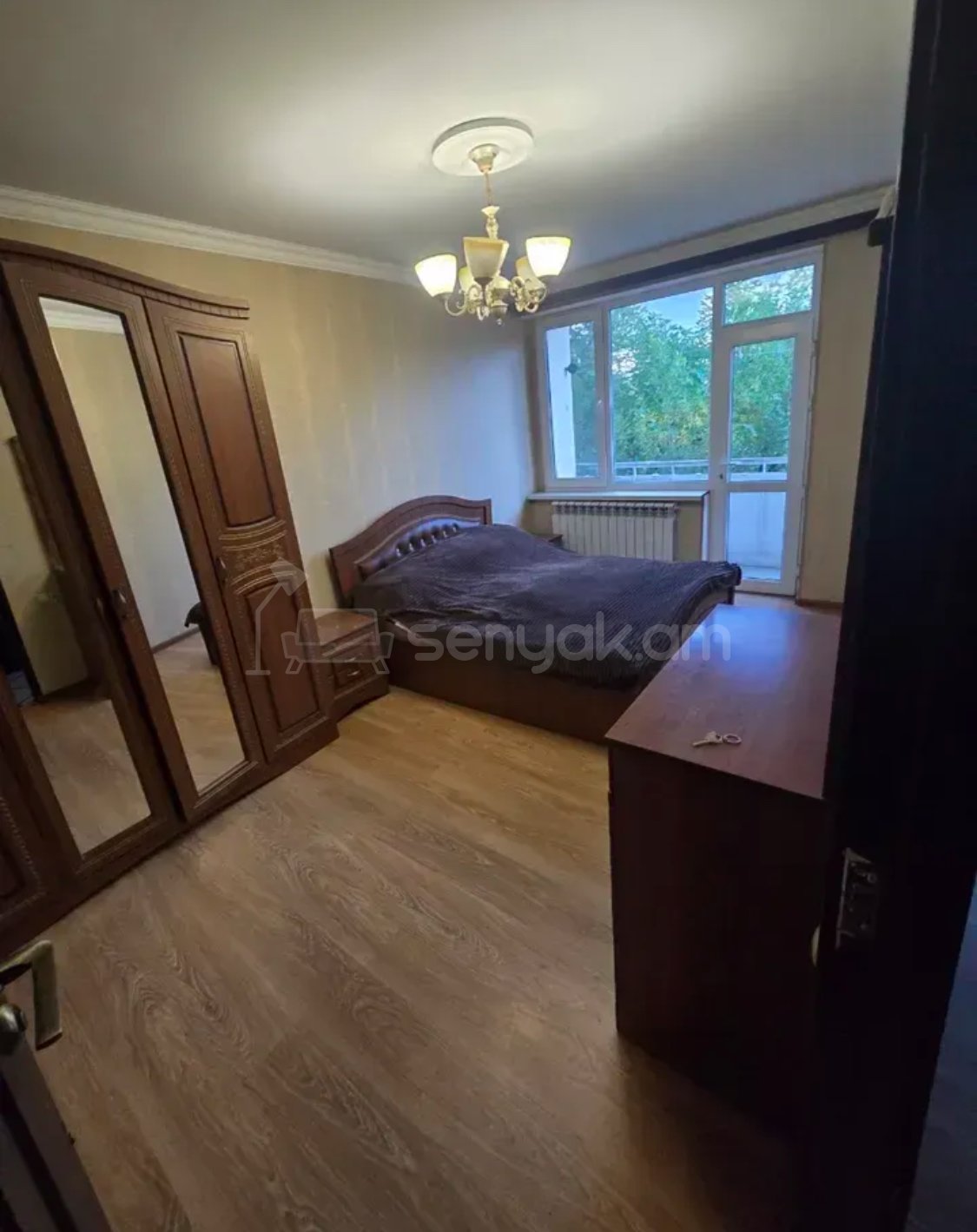 3 Սենյականոց Բնակարան Քարե Շենքում, 85քմ, 3/5 հարկ, Կապիտալ Վերանորոգված, Կահավորված, Արևկող