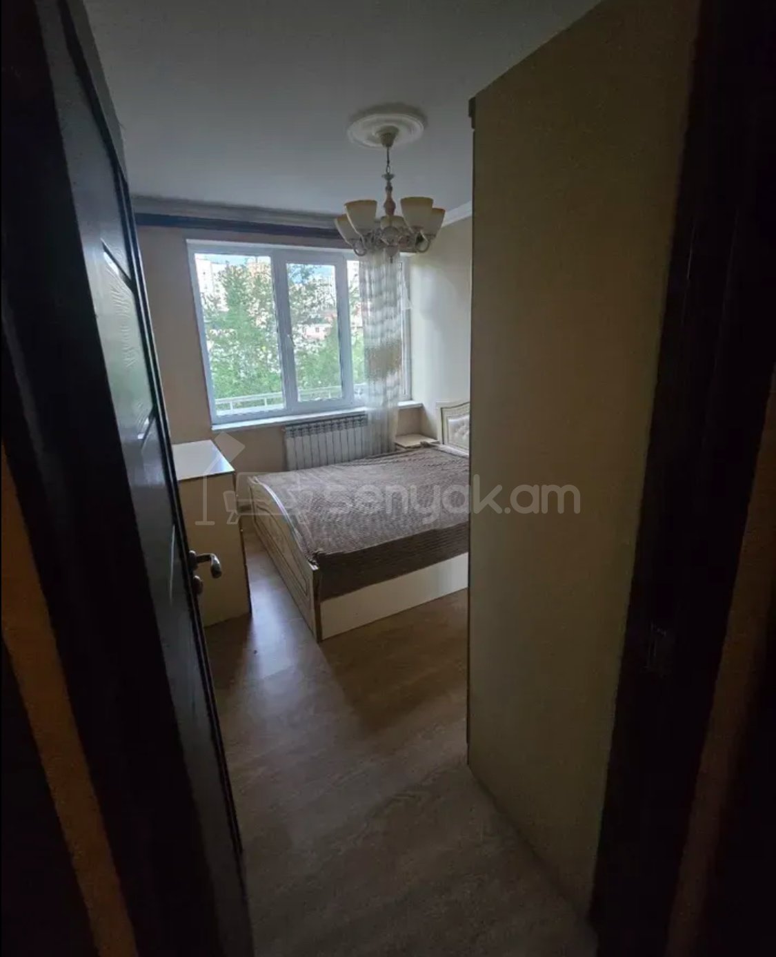 3 Սենյականոց Բնակարան Քարե Շենքում, 85քմ, 3/5 հարկ, Կապիտալ Վերանորոգված, Կահավորված, Արևկող