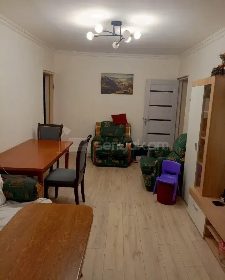3 Սենյականոց Բնակարան Քարե Շենքում, 72քմ, 4/4 հարկ, Կապիտալ Վերանորոգված