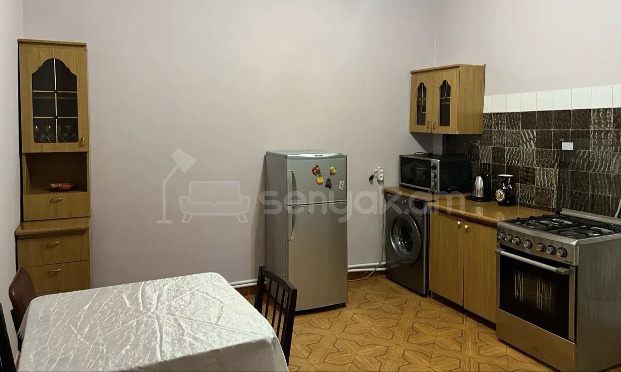 2 Սենյականոց Բնակարան Քարե Շենքում, 56քմ, 2/2 հարկ, Կապիտալ Վերանորոգված, Կահավորված