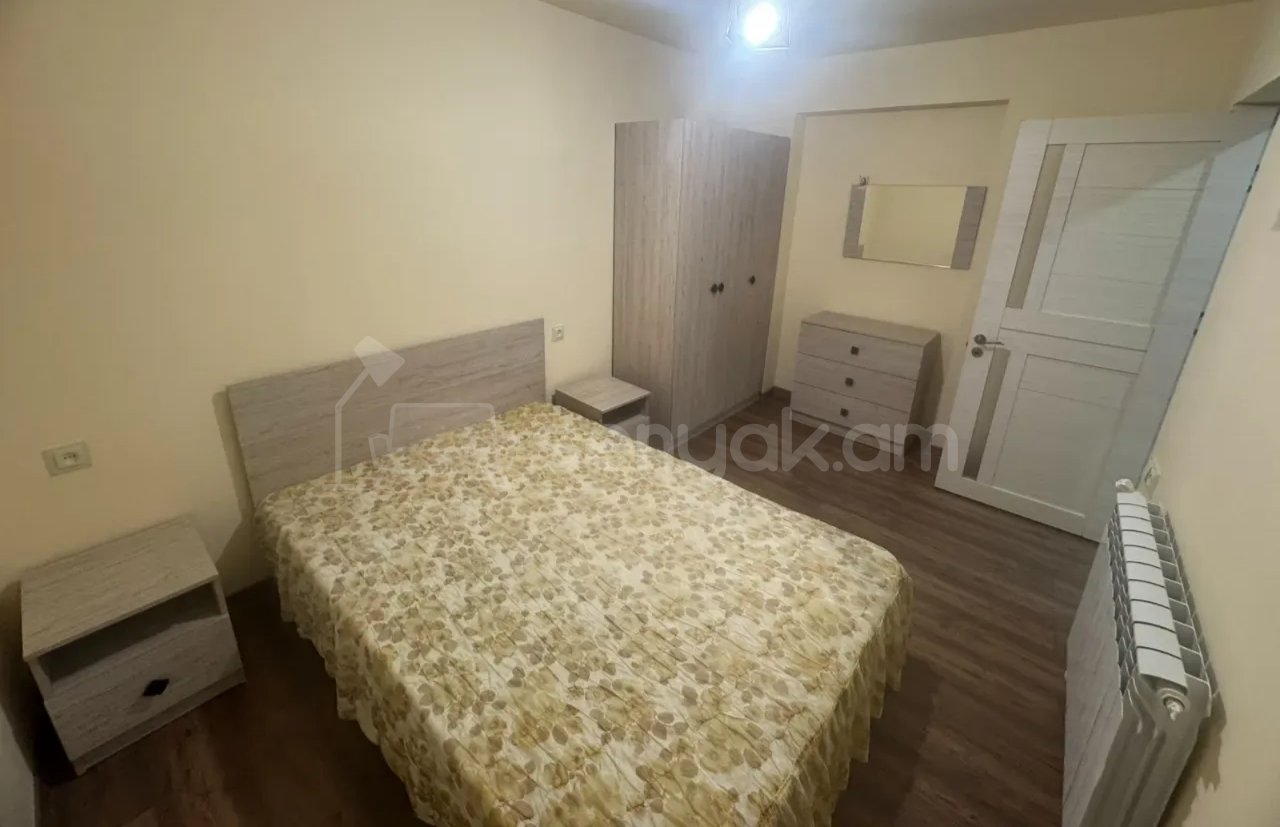 2 Սենյականոց Բնակարան Քարե Շենքում, 58քմ, 1/1 հարկ, Կապիտալ Վերանորոգված, Կահավորված