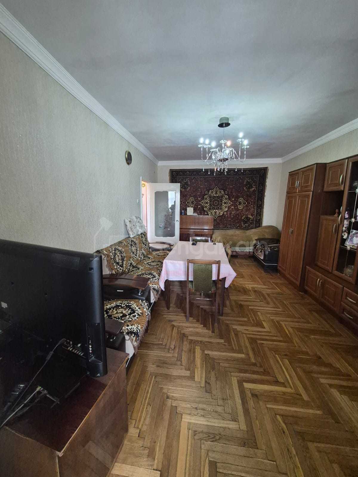 3 Սենյականոց Բնակարան, 67քմ, 9/9 հարկ, Նորմալ Վիճակում
