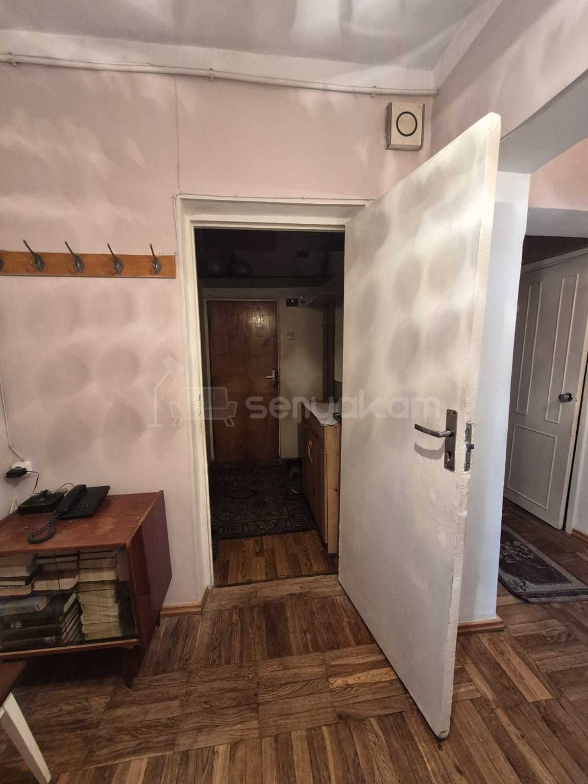 3 Սենյականոց Բնակարան, 67քմ, 9/9 հարկ, Նորմալ Վիճակում