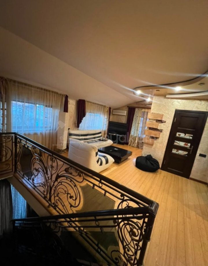 Օֆիսային Տարածք, 294քմ, Կապիտալ Վերանորոգված