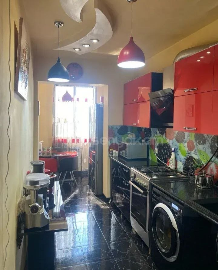 3 Սենյականոց Բնակարան, 90քմ, 8/10 հարկ, Կոսմետիկ Վերանորոգված, Կահավորված