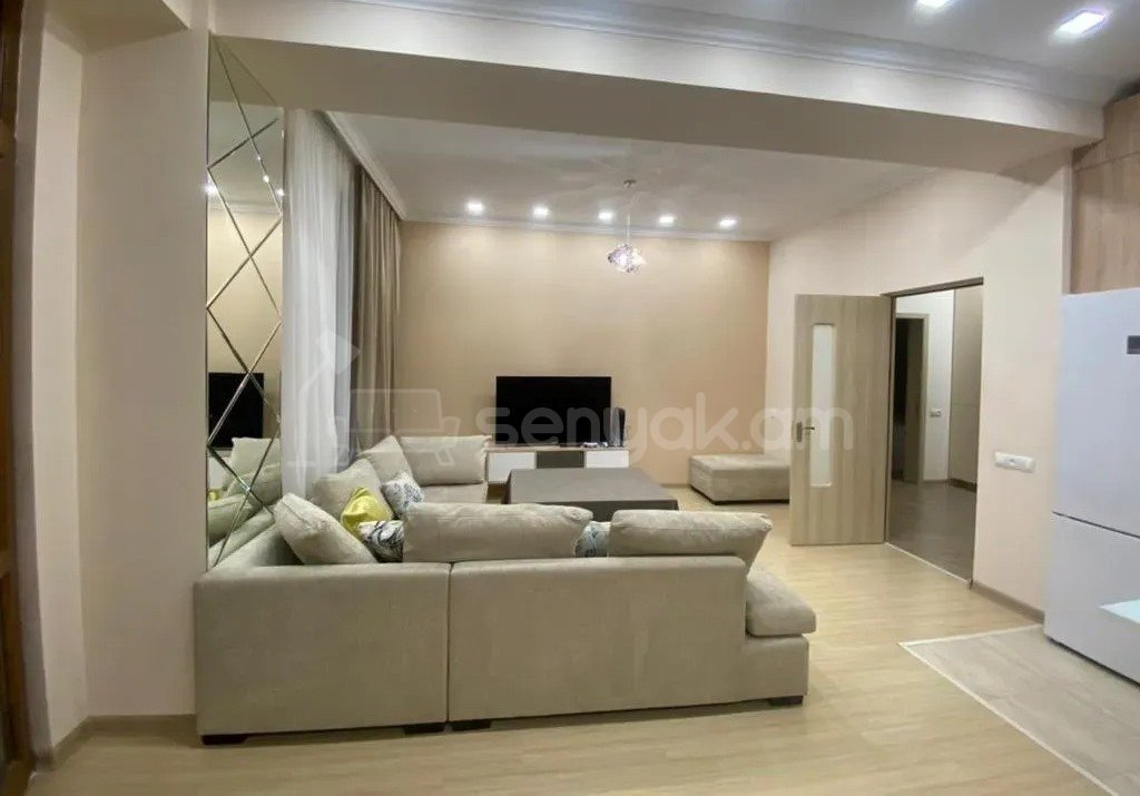 2 Սենյականոց Բնակարան Նորակառույցում, 72քմ, 8/9 հարկ, Կապիտալ Վերանորոգված