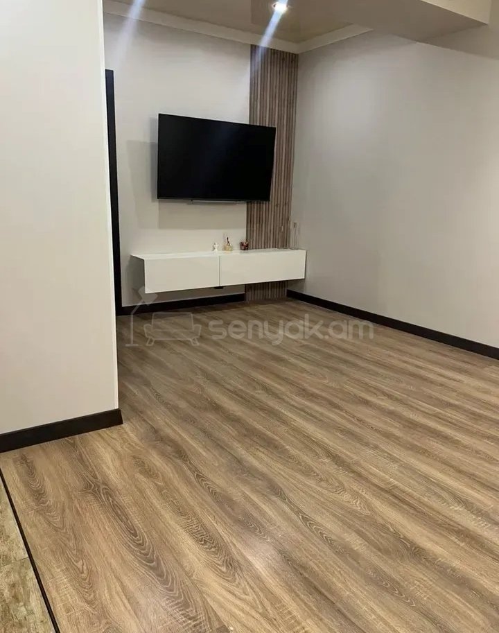 3 Սենյականոց Բնակարան, 70քմ, 2/11 հարկ, Կապիտալ Վերանորոգված, Կահավորված, Արևկող