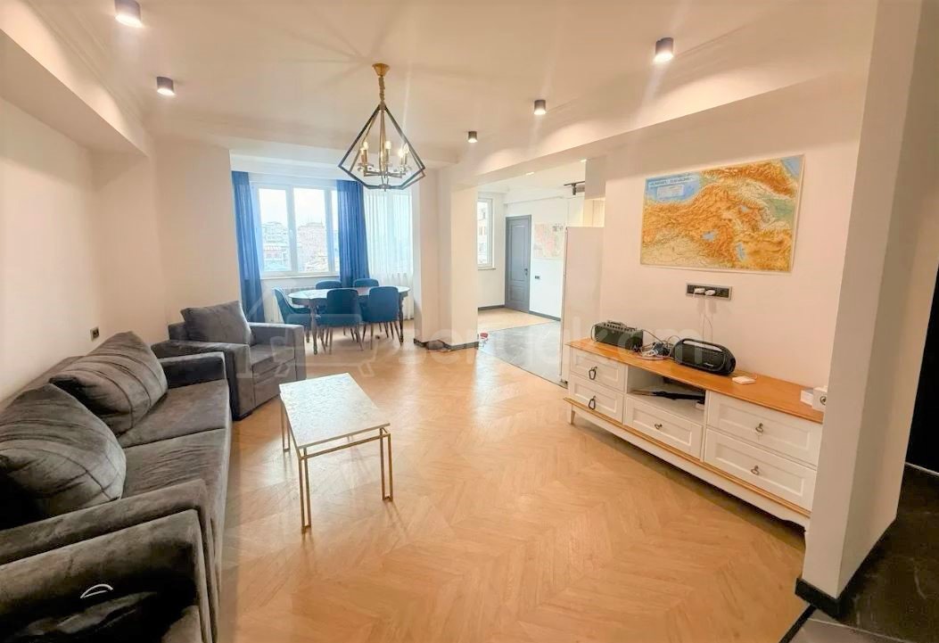 2 Սենյականոց Բնակարան, 74քմ, 7/9 հարկ, Կապիտալ Վերանորոգված