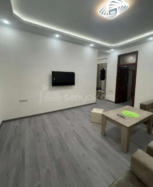 2 Սենյականոց Բնակարան Քարե Շենքում, 43քմ, 1/5 հարկ, Կապիտալ Վերանորոգված