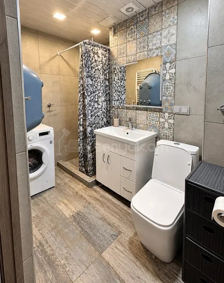 4 Սենյականոց Բնակարան Նորակառույցում, 80քմ, 10/16 հարկ, Կապիտալ Վերանորոգված