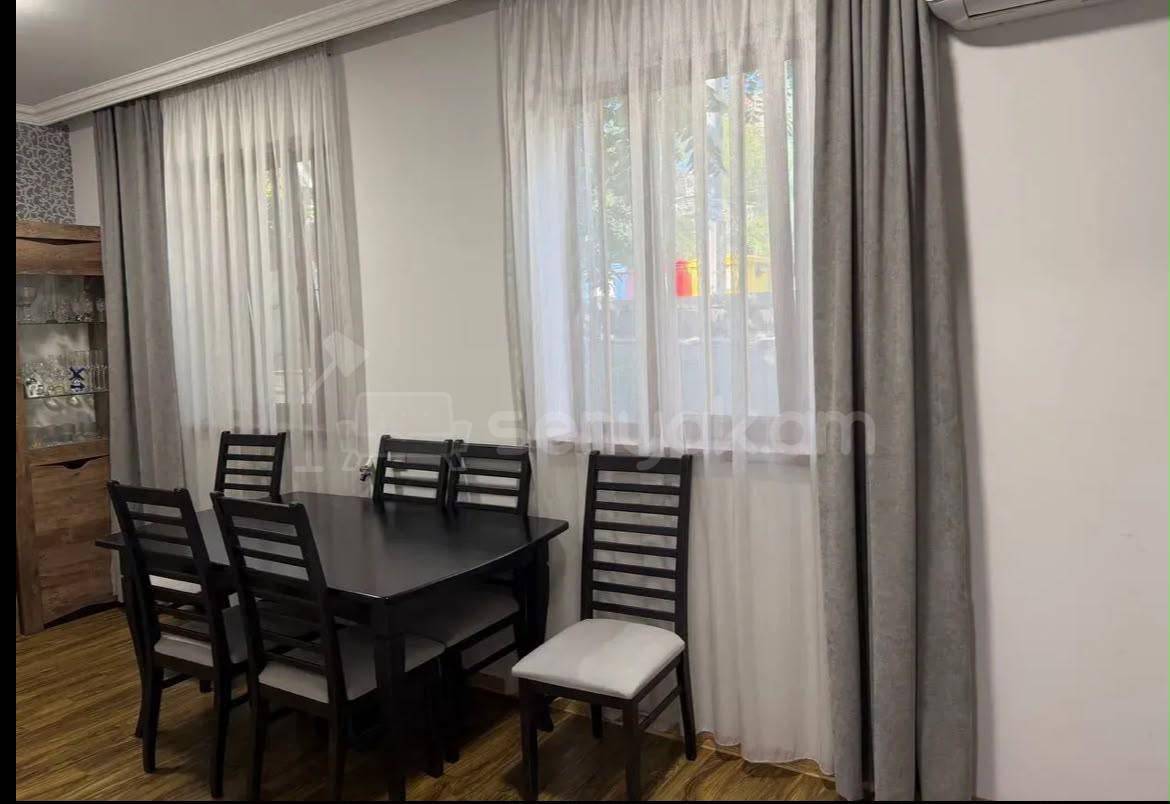 2 Սենյականոց Բնակարան Քարե Շենքում, 40քմ, 1/4 հարկ, Կապիտալ Վերանորոգված, Կահավորված