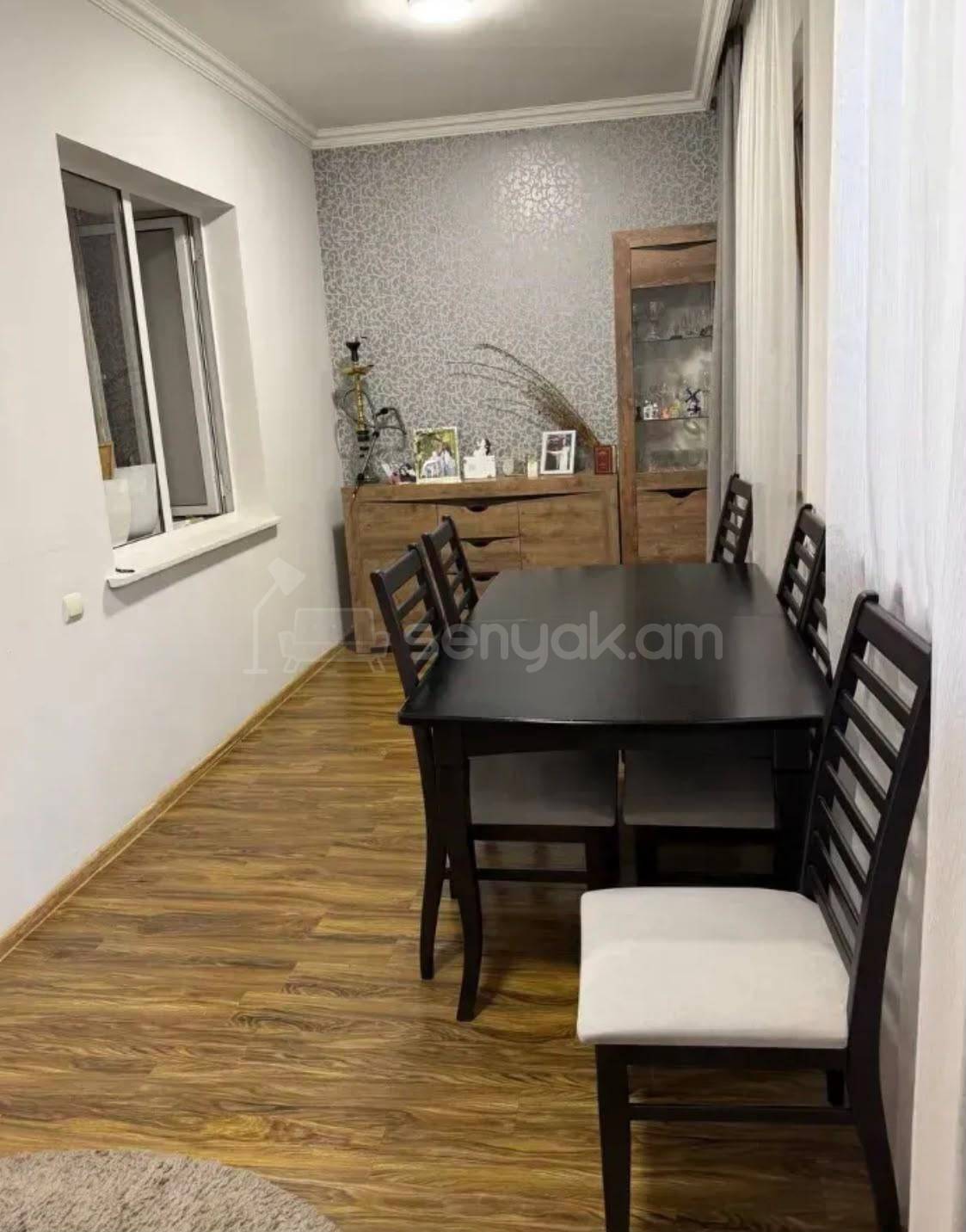 2 Սենյականոց Բնակարան Քարե Շենքում, 40քմ, 1/4 հարկ, Կապիտալ Վերանորոգված, Կահավորված