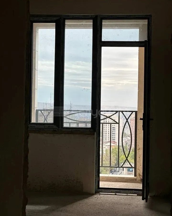 3 Սենյականոց Բնակարան Նորակառույցում, 90քմ, 16/16 հարկ, Զրոյական Վիճակում