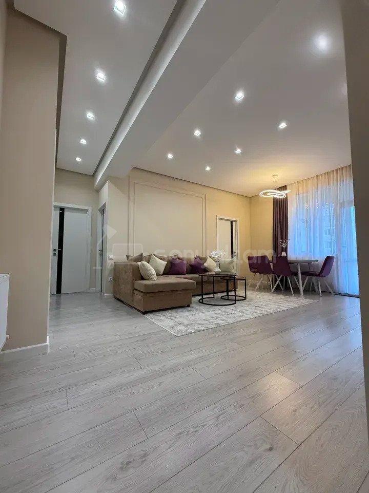 4 Սենյականոց Բնակարան Նորակառույցում, 80քմ, 3/12 հարկ, Դիզայներական Վերանորոգված