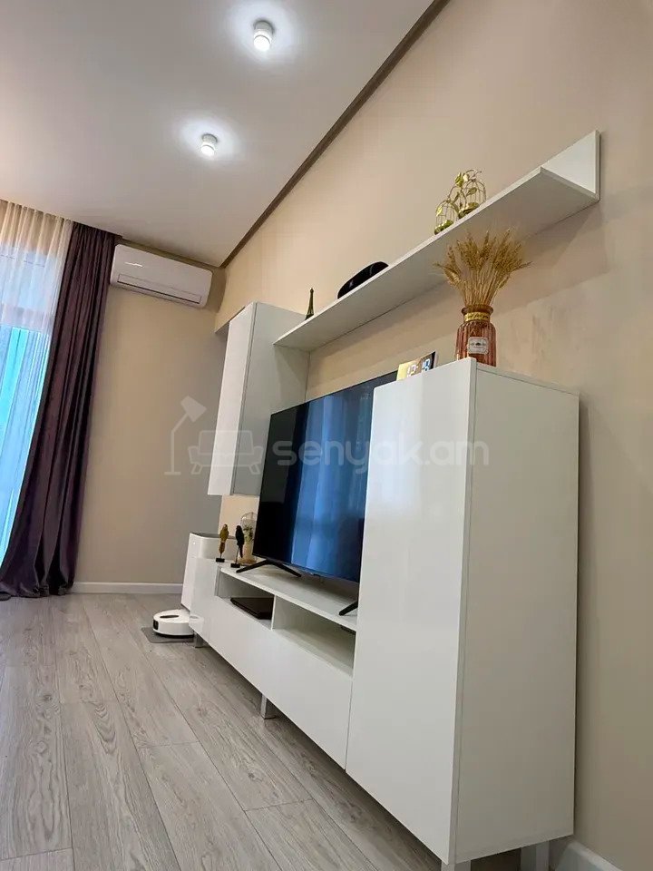 4 Սենյականոց Բնակարան Նորակառույցում, 80քմ, 3/12 հարկ, Դիզայներական Վերանորոգված
