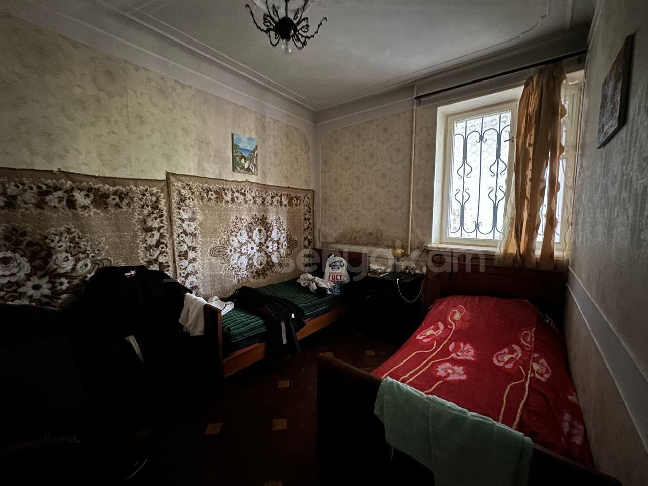 6 Սենյականոց Սեփական Տուն, 250քմ, Նորմալ Վիճակում, Կահավորված, Ավտոտնակով