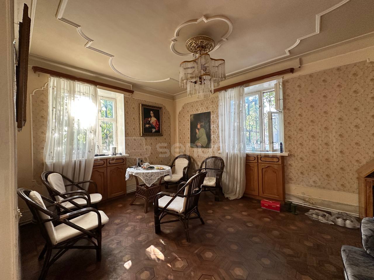 6 Սենյականոց Սեփական Տուն, 250քմ, Նորմալ Վիճակում, Կահավորված, Ավտոտնակով