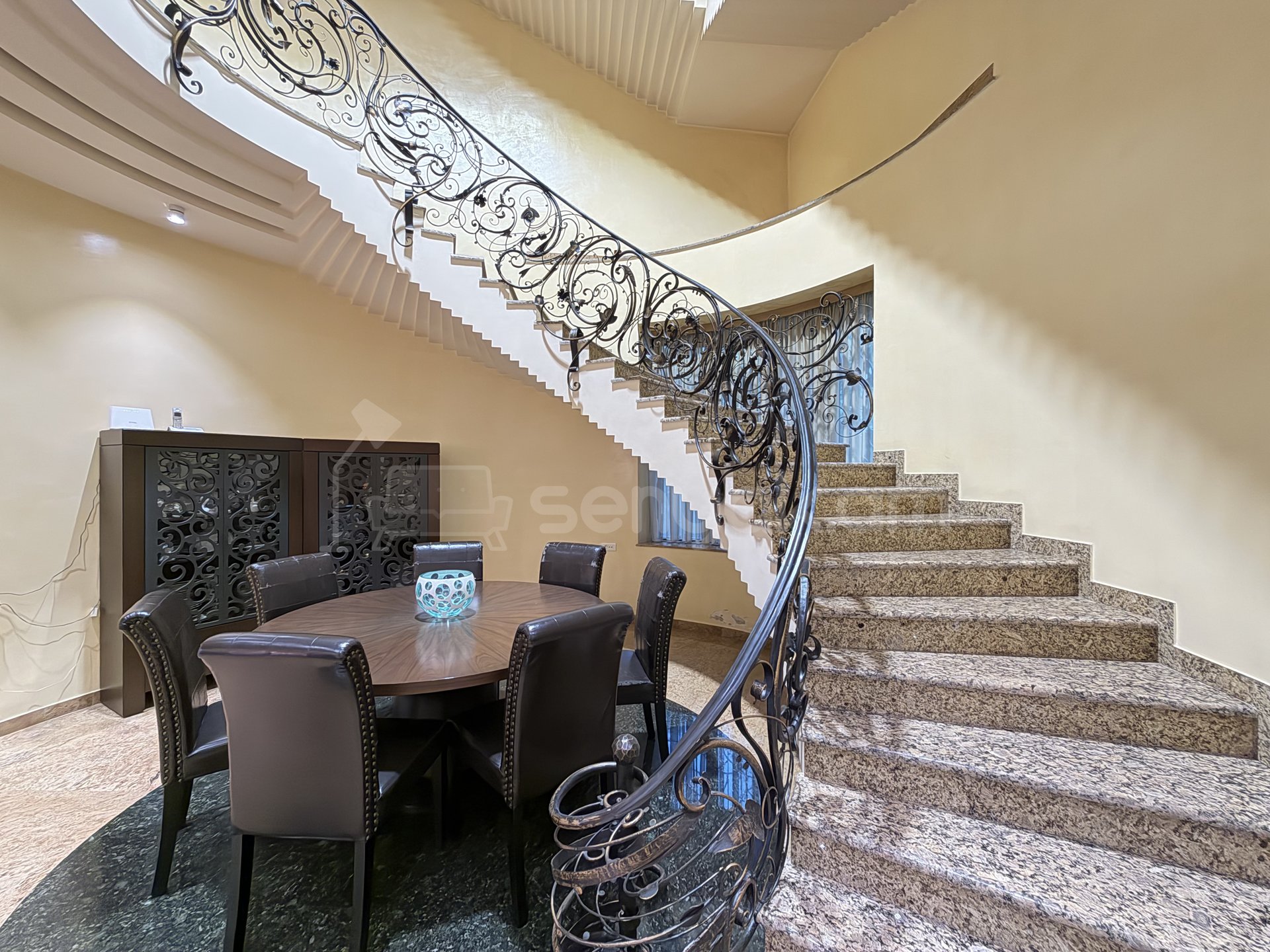 5 Սենյականոց Սեփական Տուն, 733քմ, Կապիտալ Վերանորոգված, Ավտոտնակով