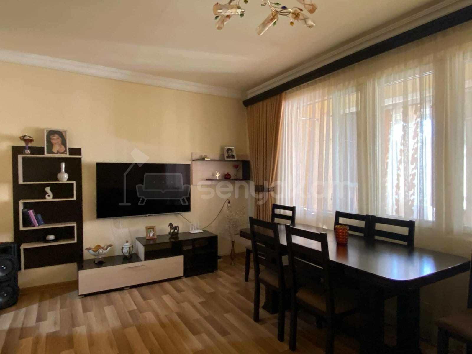 3 Սենյականոց Բնակարան, 80քմ, 7/9 հարկ, Նորմալ Վիճակում, Կահավորված, Արևկող