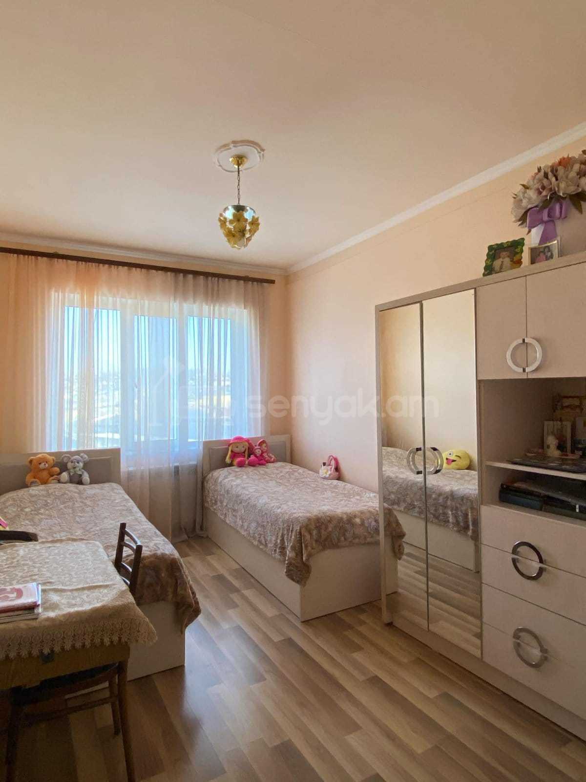 3 Սենյականոց Բնակարան, 80քմ, 7/9 հարկ, Նորմալ Վիճակում, Կահավորված, Արևկող