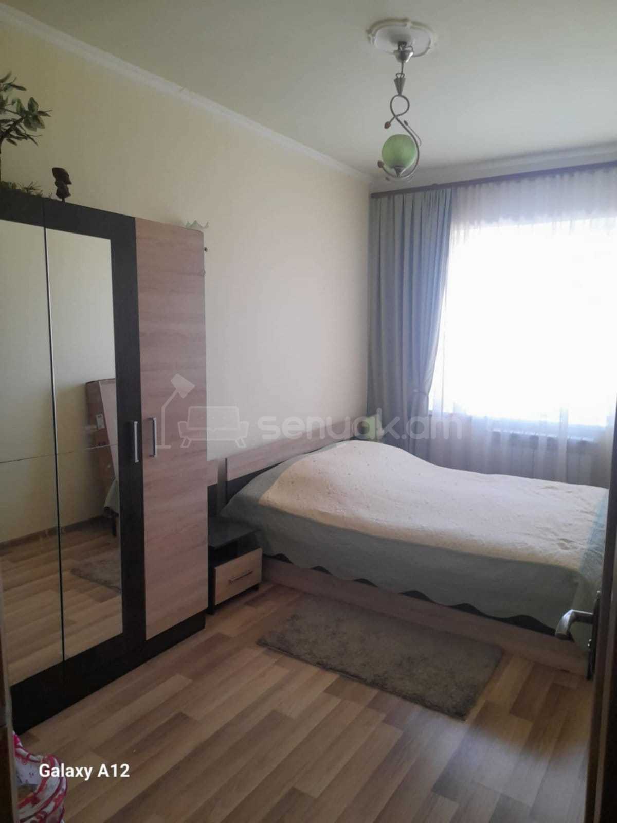 3 Սենյականոց Բնակարան, 80քմ, 7/9 հարկ, Նորմալ Վիճակում, Կահավորված, Արևկող