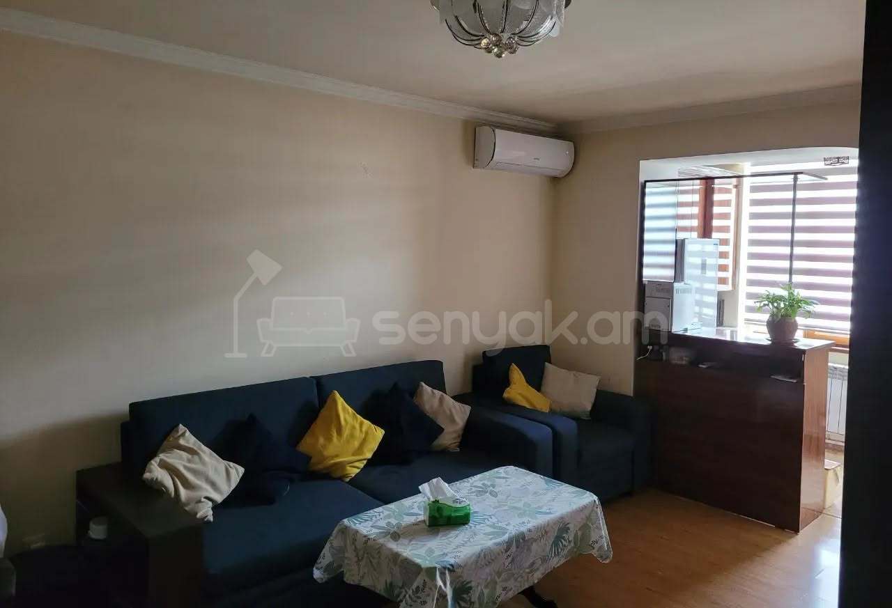 2 Սենյականոց Բնակարան Քարե Շենքում, 45քմ, 5/5 հարկ, Կապիտալ Վերանորոգված