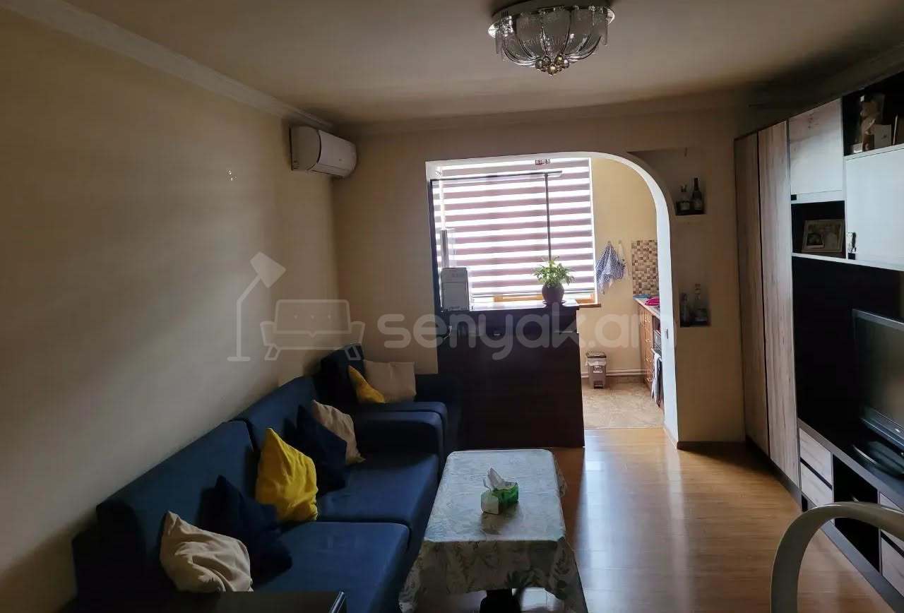 2 Սենյականոց Բնակարան Քարե Շենքում, 45քմ, 5/5 հարկ, Կապիտալ Վերանորոգված