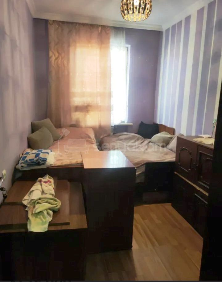 4 Սենյականոց Բնակարան Քարե Շենքում, 74քմ, 3/5 հարկ, Կապիտալ Վերանորոգված