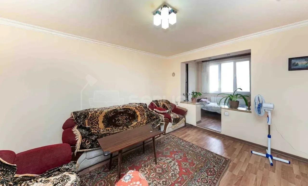 2 Սենյականոց Բնակարան, 62քմ, 2/4 հարկ, Նորմալ Վիճակում