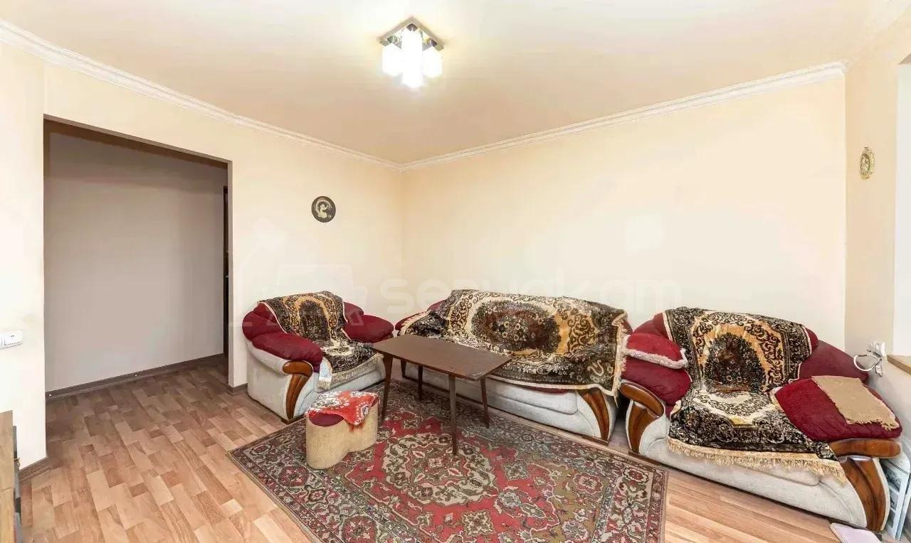 2 Սենյականոց Բնակարան, 62քմ, 2/4 հարկ, Նորմալ Վիճակում