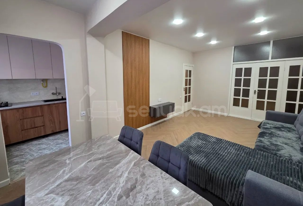 3 Սենյականոց Բնակարան Քարե Շենքում, 50քմ, 2/5 հարկ, Կապիտալ Վերանորոգված, Կահավորված, Արևկող