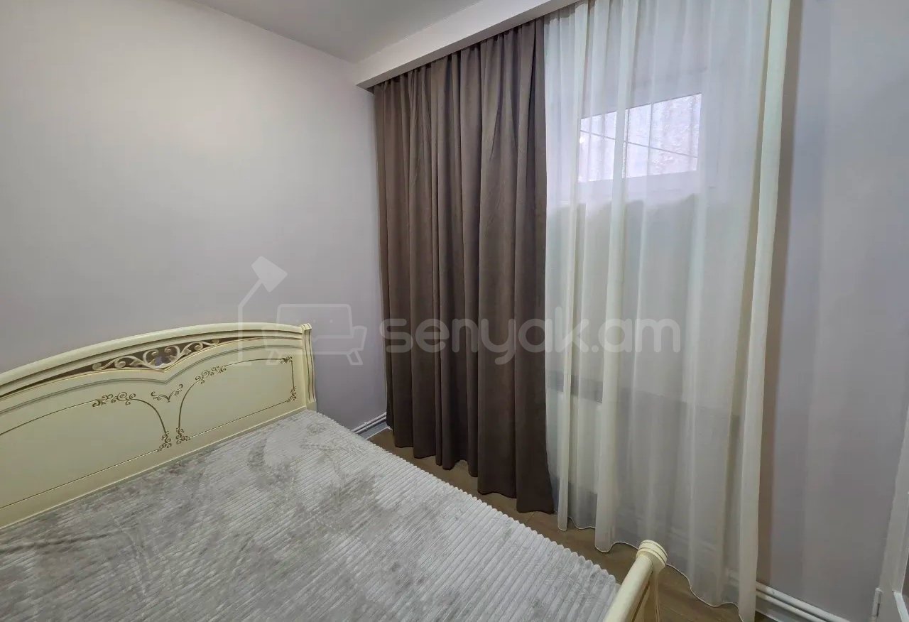 3 Սենյականոց Բնակարան Քարե Շենքում, 50քմ, 2/5 հարկ, Կապիտալ Վերանորոգված, Կահավորված, Արևկող
