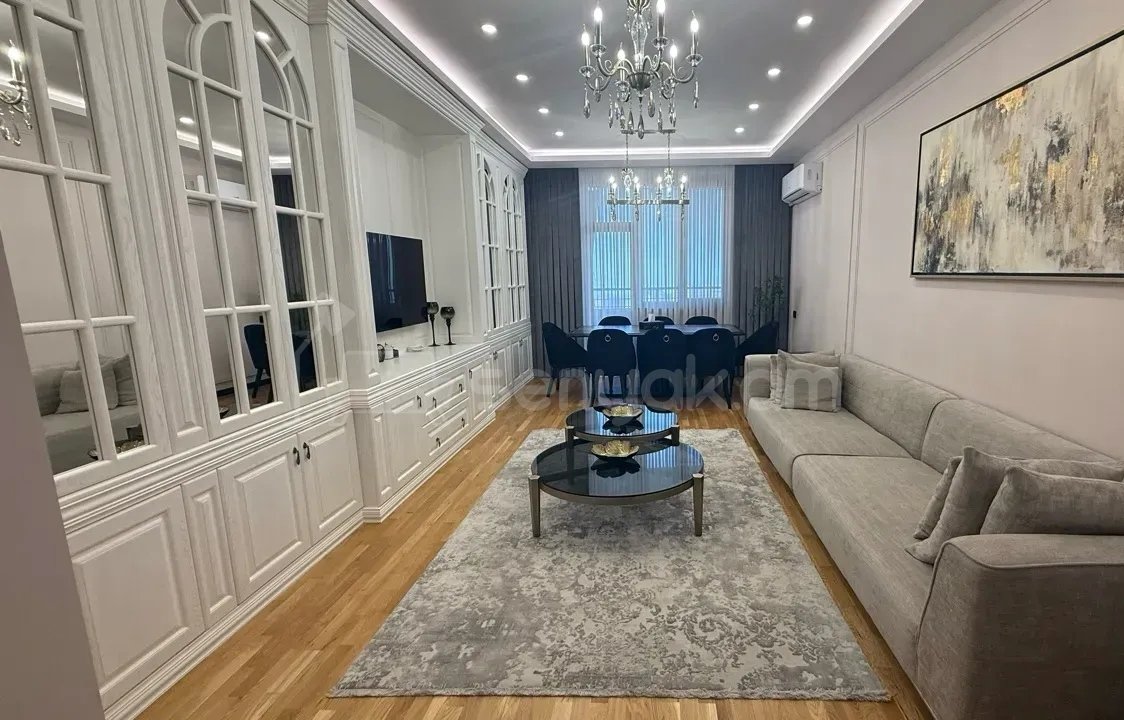 3 Սենյականոց Բնակարան Նորակառույցում, 128քմ, 8/15 հարկ, Կապիտալ Վերանորոգված
