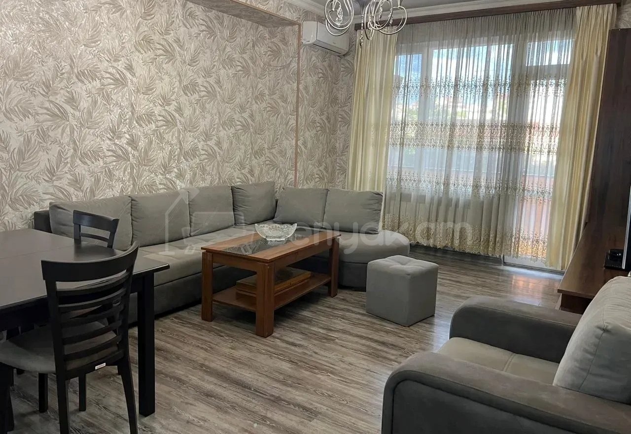 4 Սենյականոց Բնակարան, 88քմ, 5/10 հարկ, Կապիտալ Վերանորոգված