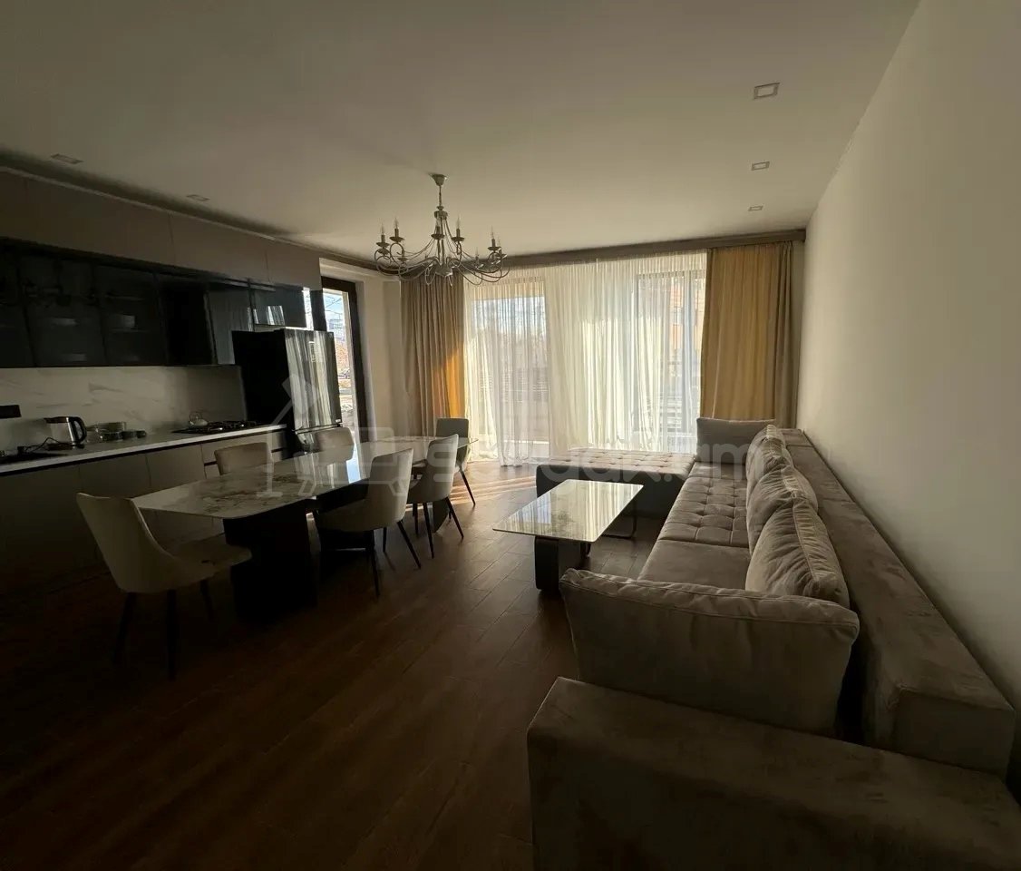 3 Սենյականոց Բնակարան Նորակառույցում, 76քմ, 1/9 հարկ, Կապիտալ Վերանորոգված