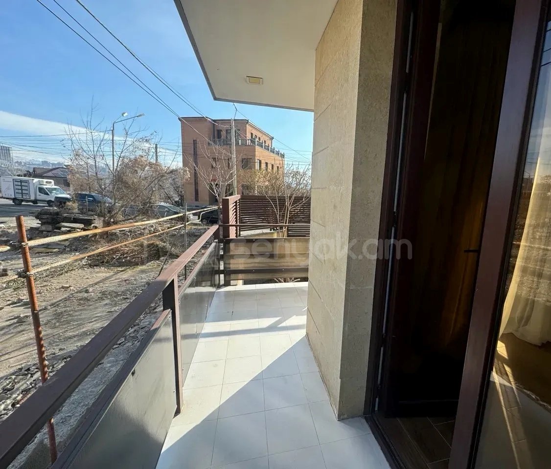 3 Սենյականոց Բնակարան Նորակառույցում, 76քմ, 1/9 հարկ, Կապիտալ Վերանորոգված