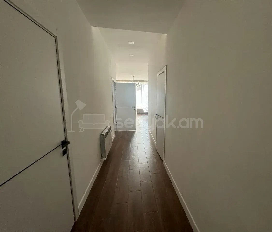 3 Սենյականոց Բնակարան Նորակառույցում, 76քմ, 1/9 հարկ, Կապիտալ Վերանորոգված