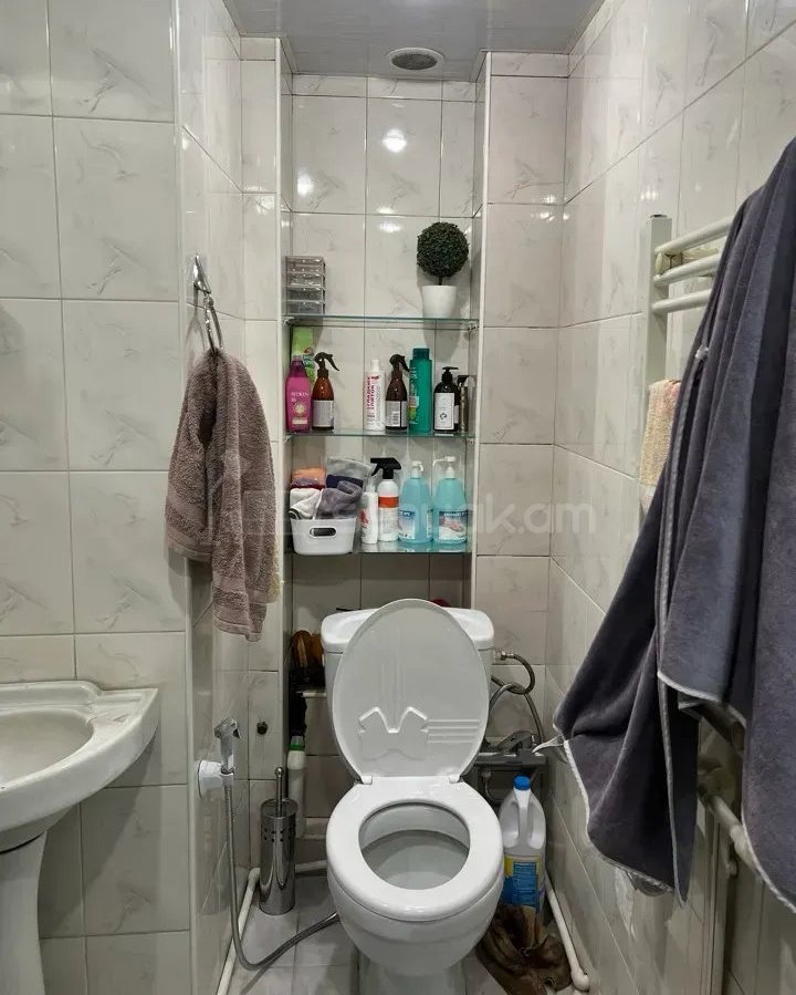 3 Սենյականոց Բնակարան, 60քմ, 13/16 հարկ, Կոսմետիկ Վերանորոգված