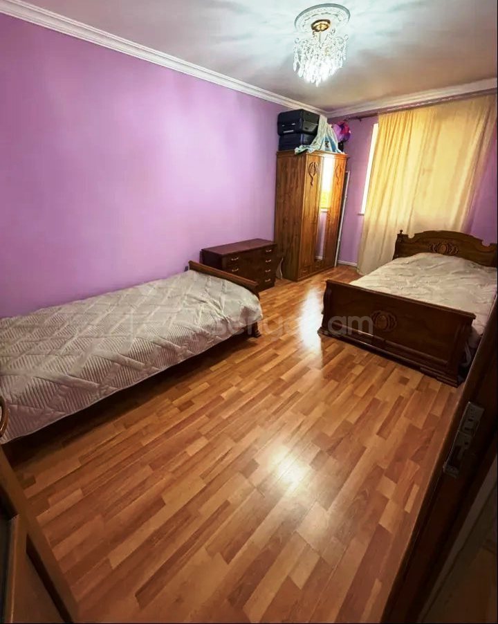 3 Սենյականոց Բնակարան Քարե Շենքում, 80քմ, 3/4 հարկ, Կոսմետիկ Վերանորոգված