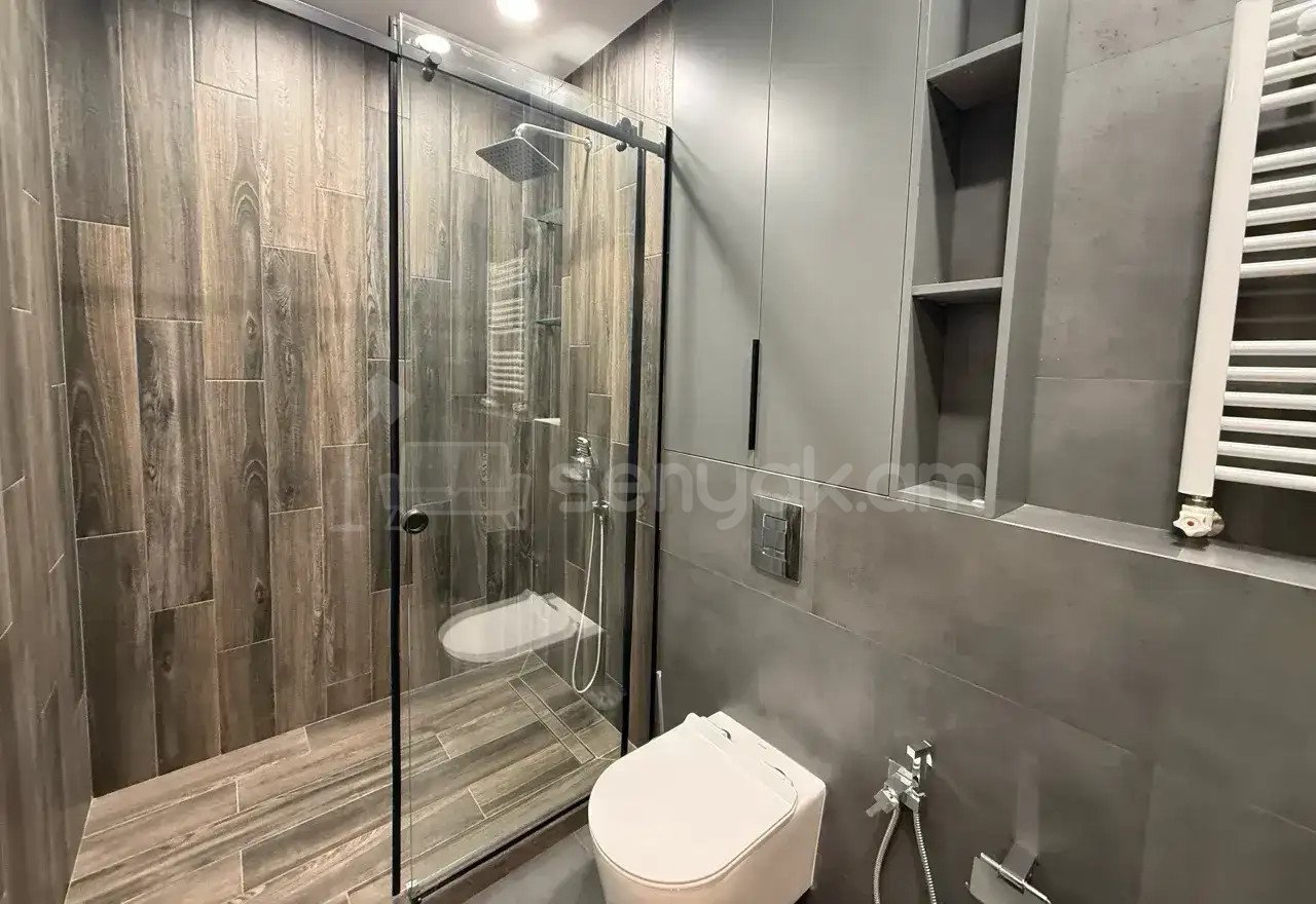 3 Սենյականոց Բնակարան Նորակառույցում, 90քմ, 10/14 հարկ, Դիզայներական Վերանորոգված, Կահավորված