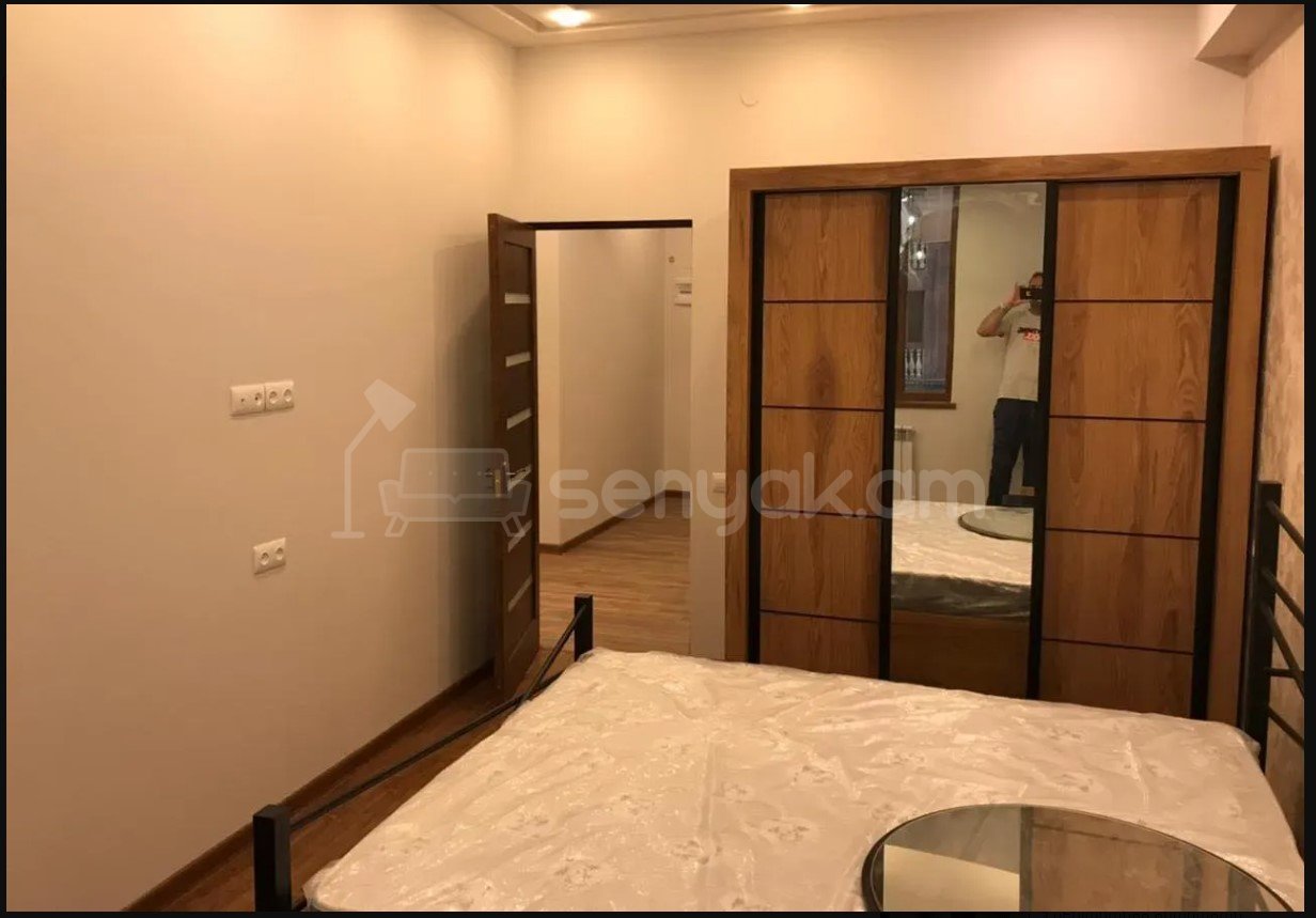 3 Սենյականոց Բնակարան Նորակառույցում, 90քմ, 1/8 հարկ, Դիզայներական Վերանորոգված, Կահավորված