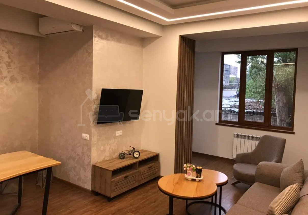 3 Սենյականոց Բնակարան Նորակառույցում, 90քմ, 1/8 հարկ, Դիզայներական Վերանորոգված, Կահավորված