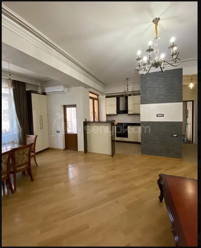 3 Սենյականոց Բնակարան Նորակառույցում, 83քմ, 4/9 հարկ, Կապիտալ Վերանորոգված, Կահավորված