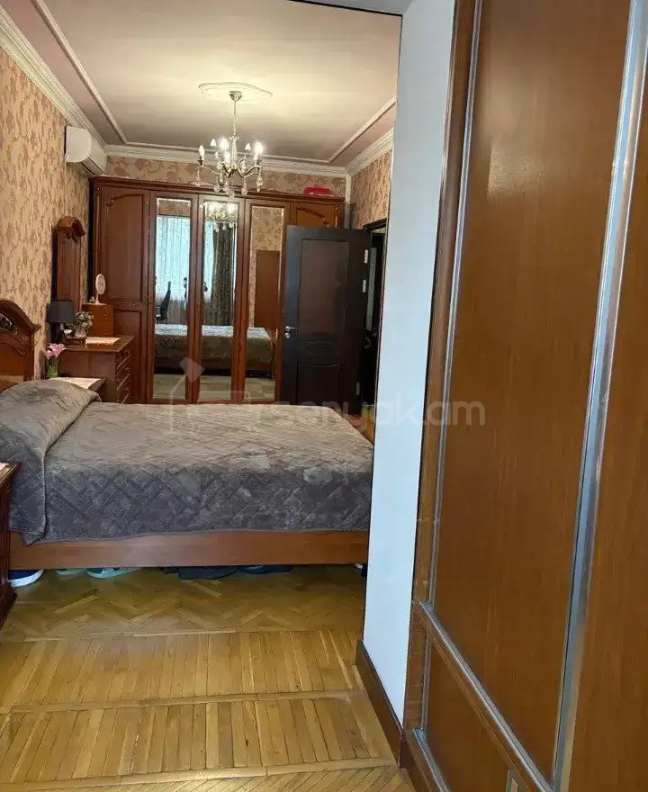 4 Սենյականոց Բնակարան Քարե Շենքում, 75քմ, 2/5 հարկ, Կապիտալ Վերանորոգված, Կահավորված