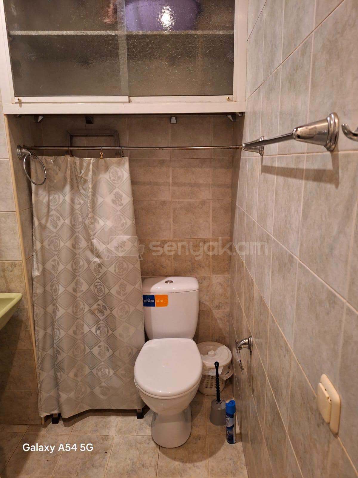 1 Սենյականոց Բնակարան Քարե Շենքում, 37քմ, 2/4 հարկ, Նորմալ Վիճակում