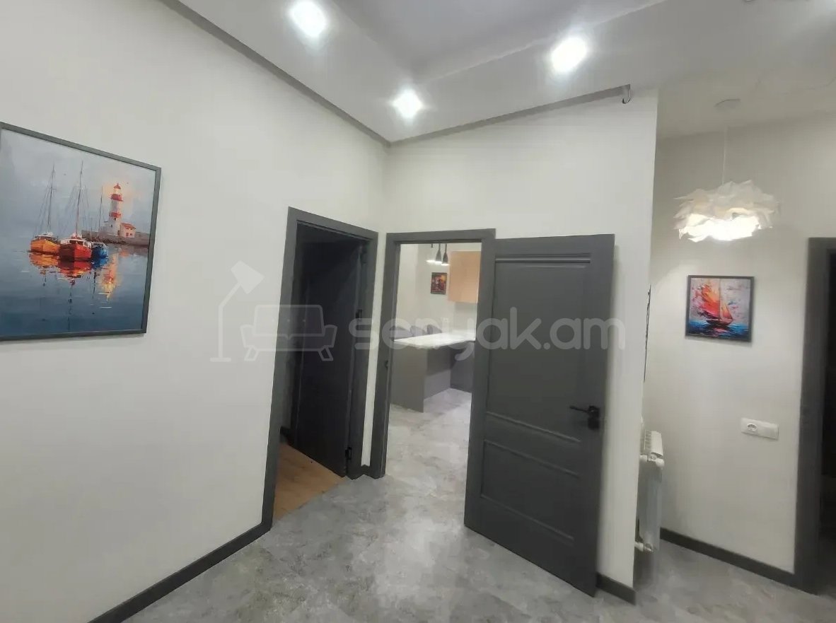 2 Սենյականոց Բնակարան Նորակառույցում, 70քմ, 8/12 հարկ, Դիզայներական Վերանորոգված, Կահավորված, Արևկող
