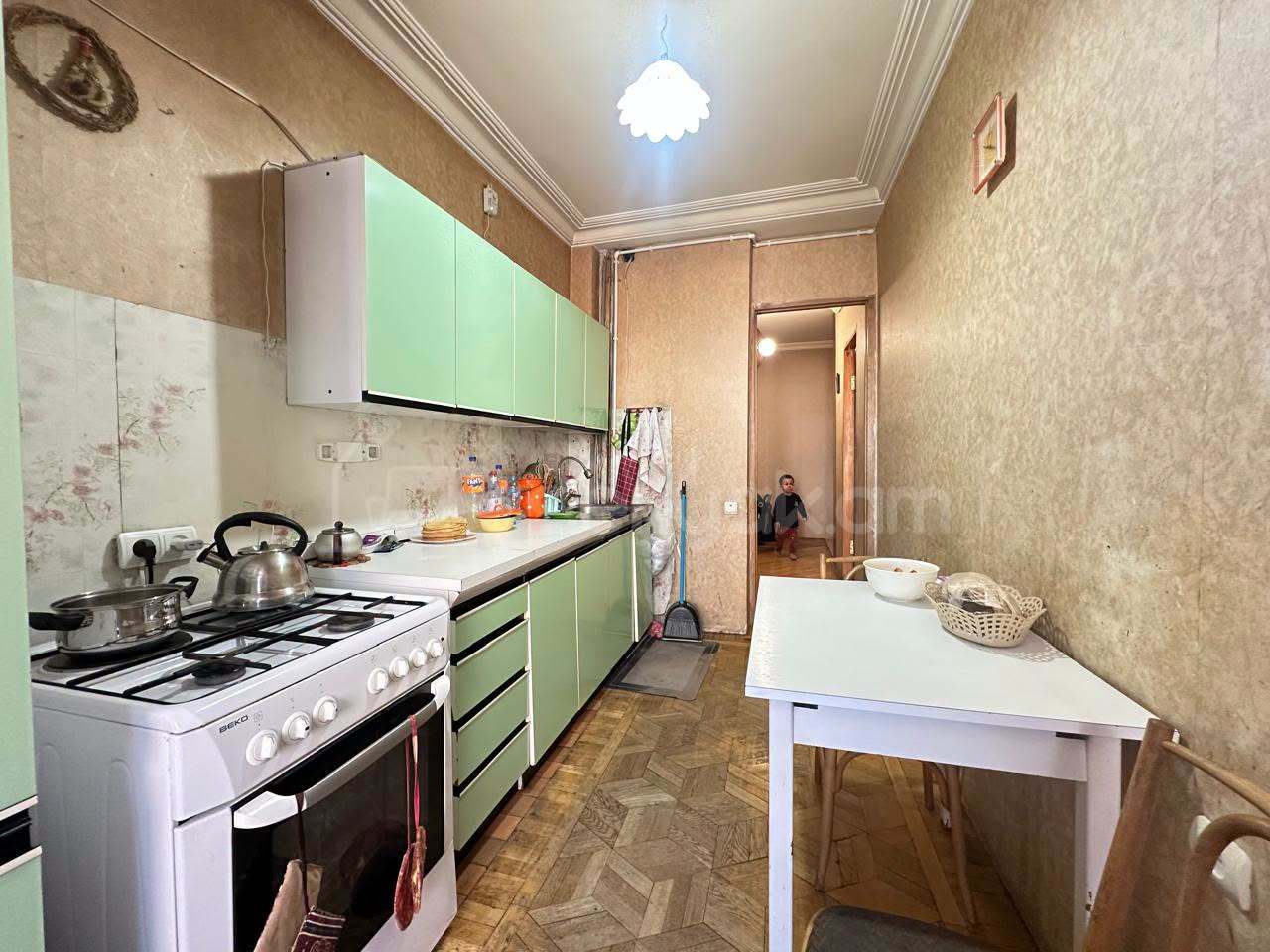 3 Սենյականոց Բնակարան, 78քմ, 6/9 հարկ, Նորմալ Վիճակում