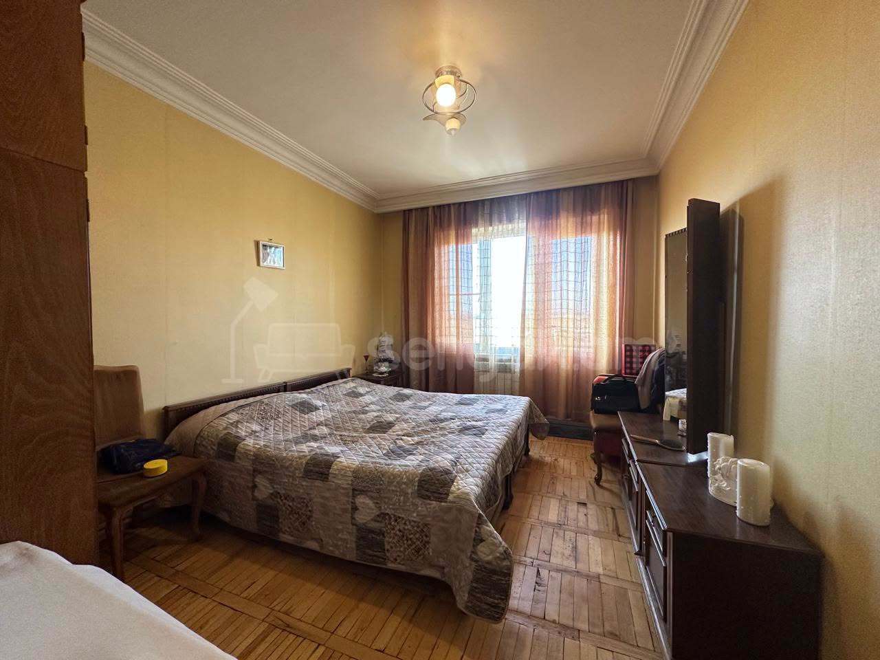 3 Սենյականոց Բնակարան, 78քմ, 6/9 հարկ, Նորմալ Վիճակում