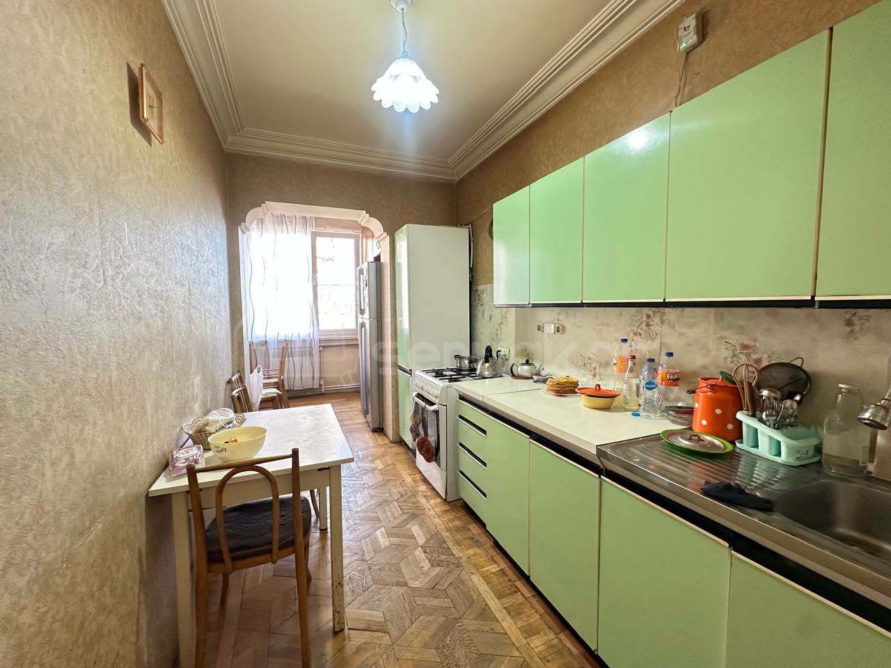 3 Սենյականոց Բնակարան, 78քմ, 6/9 հարկ, Նորմալ Վիճակում