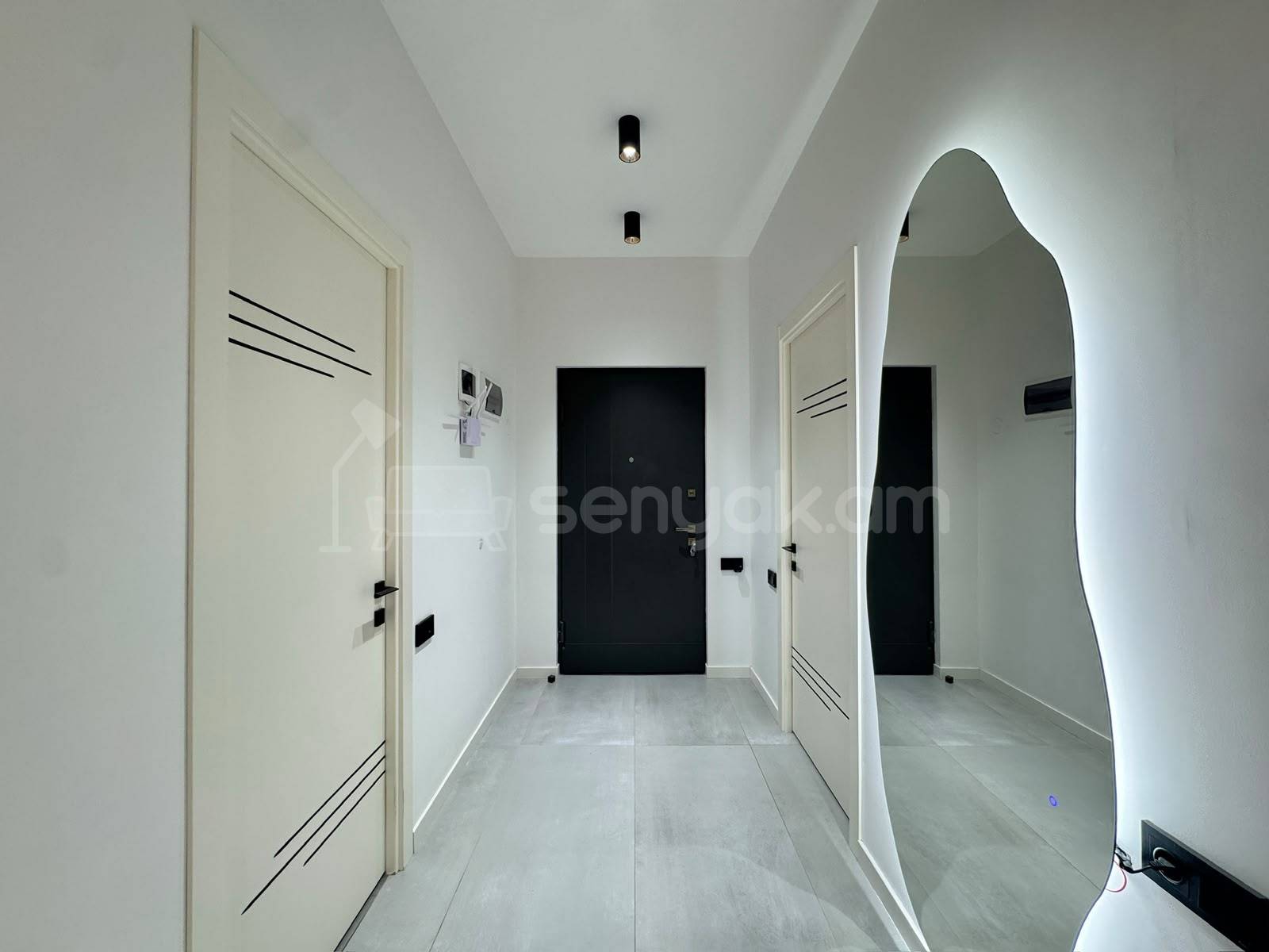 3 Սենյականոց Բնակարան Նորակառույցում, 93քմ, 3/16 հարկ, Դիզայներական Վերանորոգված
